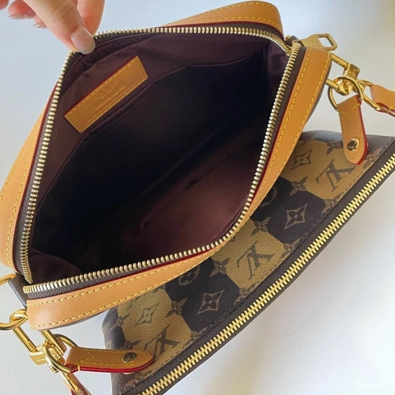 LOUIS VUITTON MESSENGER TRIO 0726